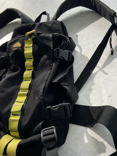 90's Nike ACG Karst 18 Backpack (One Size)