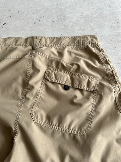 90's Oakley Multi Zip Utility Shorts (W38)