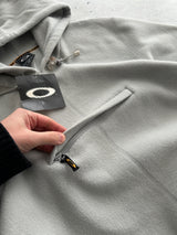 00's Brand New Oakley Pullover Fleece Hoodie (M)