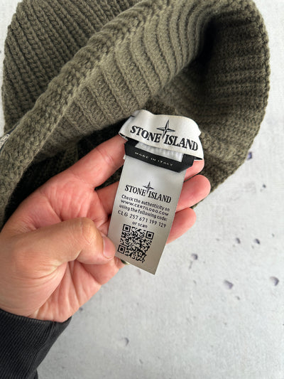 Stone Island Patch Logo Chunky Knit Beanie (One Size)