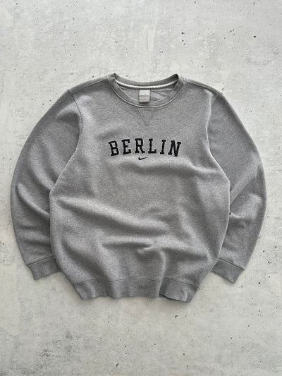 00's Nike Berlin Crewneck Sweatshirt (L)