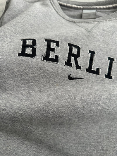 00's Nike Berlin Crewneck Sweatshirt (L)