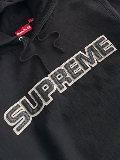 AW/18 Supreme Heavyweight Pullover Hoodie (L)