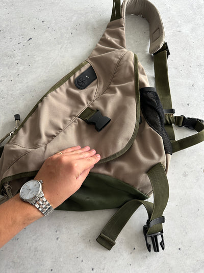 90's Nike Swoosh Crossbody / Sling Bag (One Size)