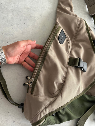 90's Nike Swoosh Crossbody / Sling Bag (One Size)