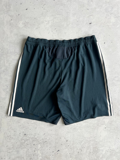 00's Adidas Chelsea FC shorts (XL)