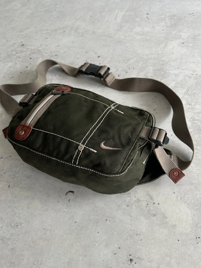 Nike Swoosh Crossbody / Sling Bag (One Size)