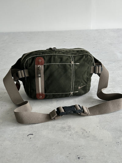 Nike Swoosh Crossbody / Sling Bag (One Size)