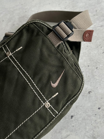 Nike Swoosh Crossbody / Sling Bag (One Size)