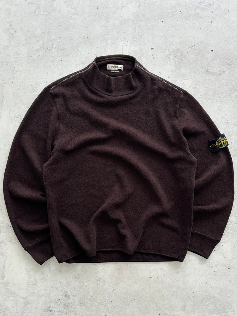 37 Pull en maille de laine Stone Island à col montant (L)