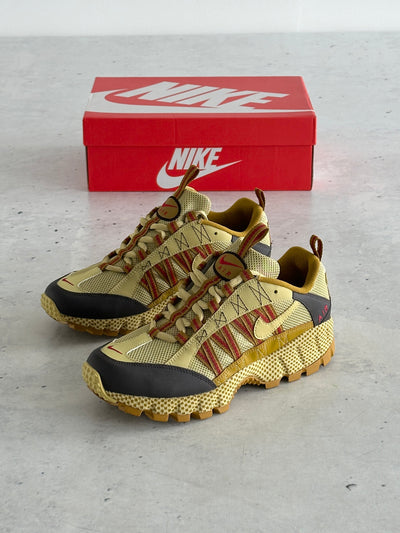 Brand New Nike Air Humara QS Trainers (UK 7.5)