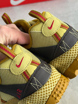 Brand New Nike Air Humara QS Trainers (UK 7.5)