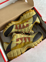 Brand New Nike Air Humara QS Trainers (UK 7.5)