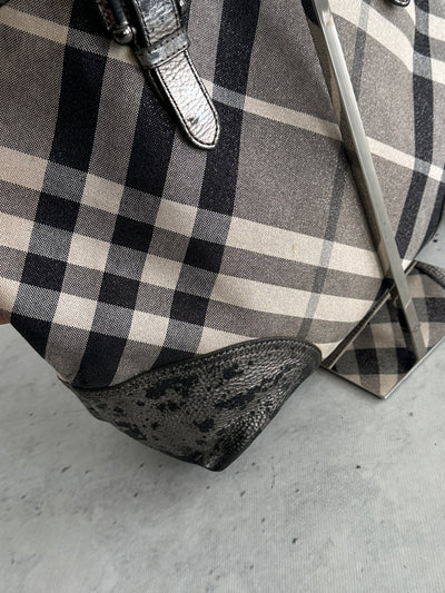 Burberry Shimmer Nova Check Byron Tote Bag (One Size)