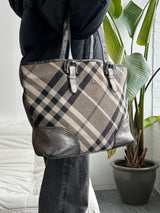 Burberry Shimmer Nova Check Byron Tote Bag (One Size)