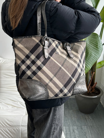 Burberry Shimmer Nova Check Byron Tote Bag (One Size)