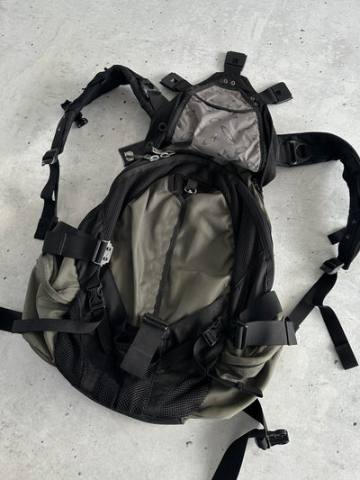 00's Oakley Icon Backpack (One Size)