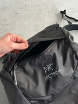 Arc'teryx Cierzo 28L ultra lightweight Hiking Backpack (One Size)