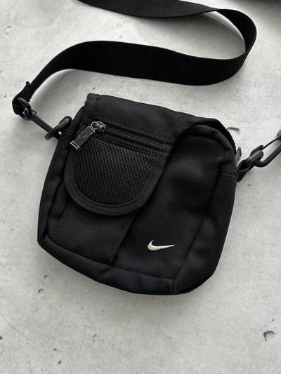 90's Nike Swoosh Pouch / Crossbody Bag (One Size)