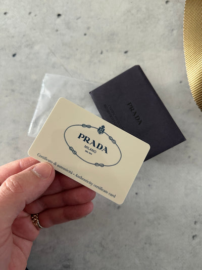 00's Prada Nylon Crossbody / Messenger Bag (One Size)