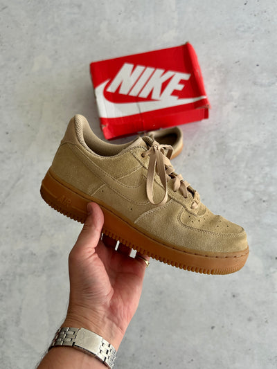 Nike Air Force 1 Suede Trainers (UK 6)