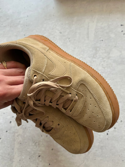 Nike Air Force 1 Suede Trainers (UK 6)