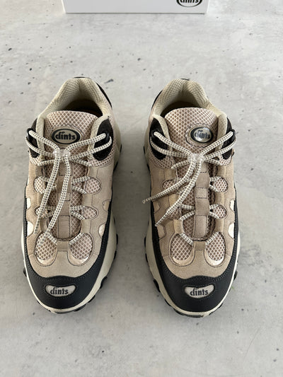 Clints Inc TRL snow footprint Trainers (UK 8)