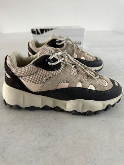 Clints Inc TRL snow footprint Trainers (UK 8)
