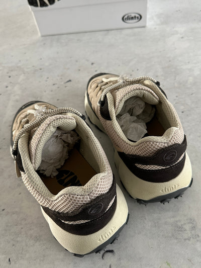 Clints Inc TRL snow footprint Trainers (UK 8)