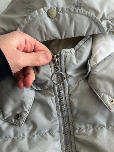 90's Nike Swoosh Zip Up Puffer Jacket (Women's M)