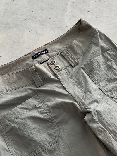 Arc'teryx Utility nylon hiking tech Pants (Women's W26)
