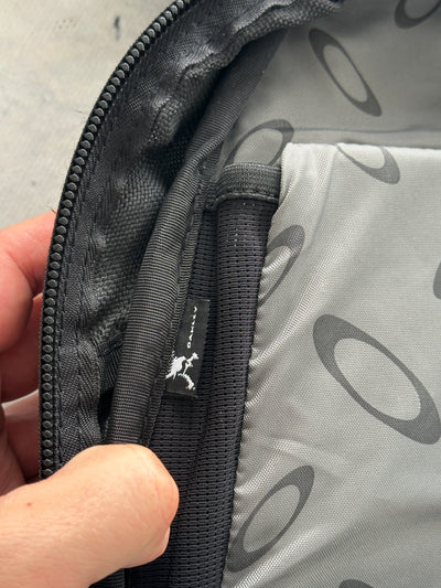 00's Oakley Icon tech Backpack (One Size)