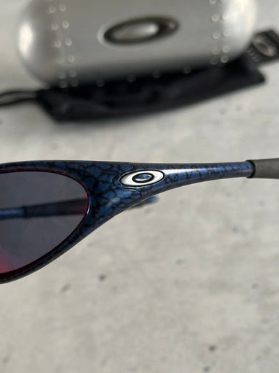 00's Oakley Minute 1.0 Blue Marble / Red Iridium Sunglasses (One Size)