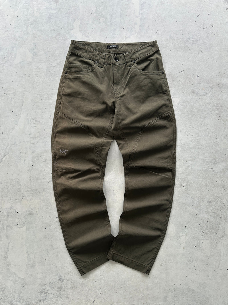 00's Arc'teryx heavyweight canvas utility pants (W30)