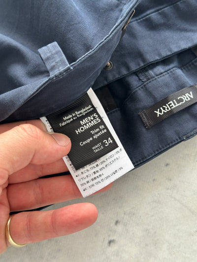 Arc'teryx canvas utility Shorts (W34)
