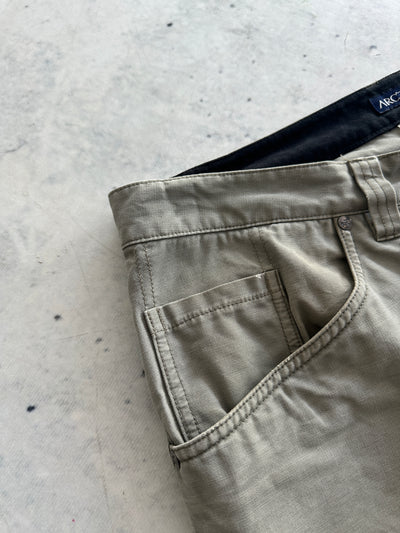 Arc'teryx Utility heavyweight Shorts (W34)