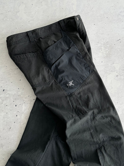 Arc'teryx Straight Leg Trousers (W30)