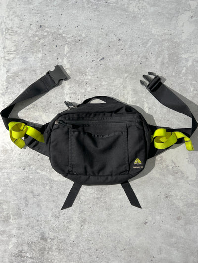 90's Nike ACG Makalu 2 shoulder / side bag (one size)