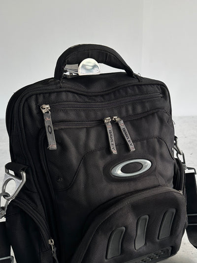 Oakley Vertical Messenger Bag (One Size)