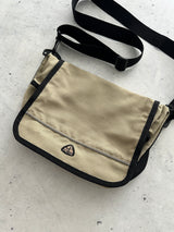 Nike ACG 2 Way convertible Messenger / Crossbody Bag (One Size)