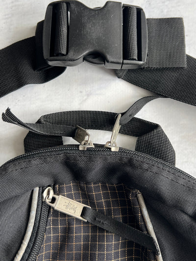 90's Stussy reflective grid Crossbody Bag (One Size)