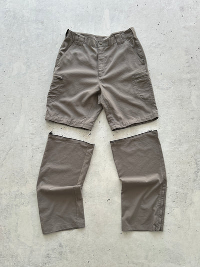 00's Nike ACG 2 In 1 Shorts / Pants (M)
