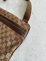 Vintage Gucci GG Canvas Messenger / Crossbody Bag (One Size)