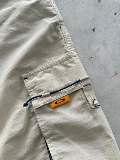 00's Oakley Baggy cargo Shorts (W36)