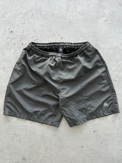 00's Nike ACG embroidered logo swim Shorts (M)