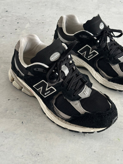 New Balance 2002R Protection Pack Trainers (UK 8.5)