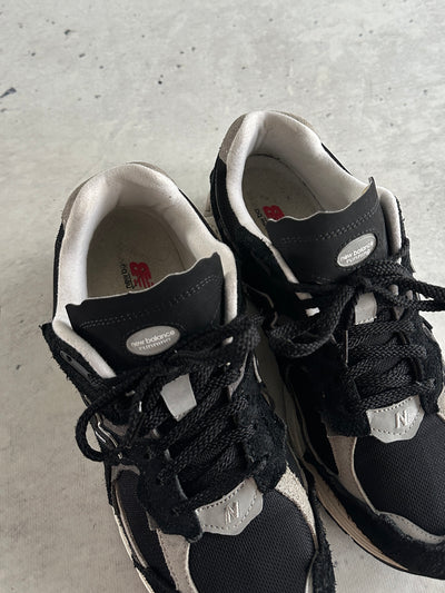 New Balance 2002R Protection Pack Trainers (UK 8.5)