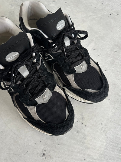 New Balance 2002R Protection Pack Trainers (UK 8.5)
