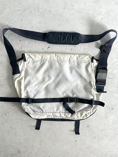 Y-3 Yohji Yamamoto Marine embroidered Messenger Bag (One Size)