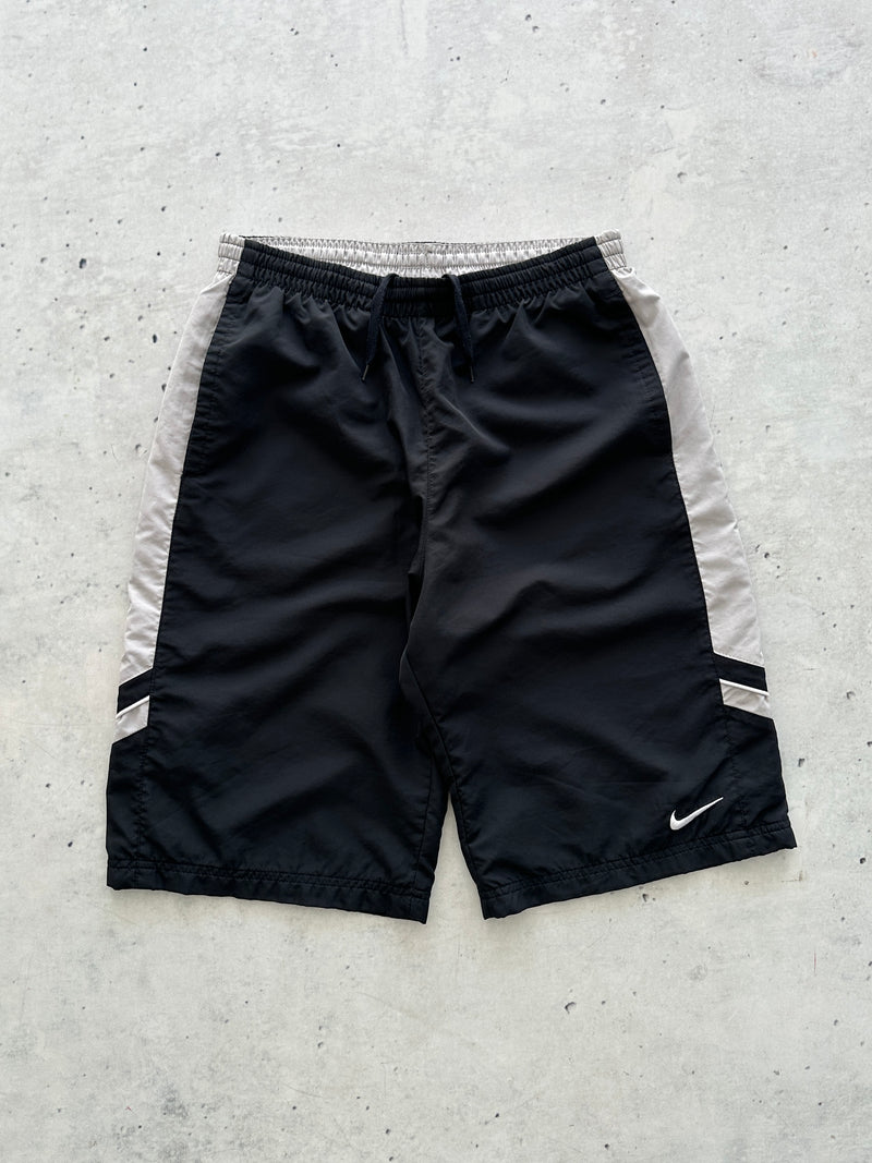 Nike Swoosh Baggy Shorts (S)